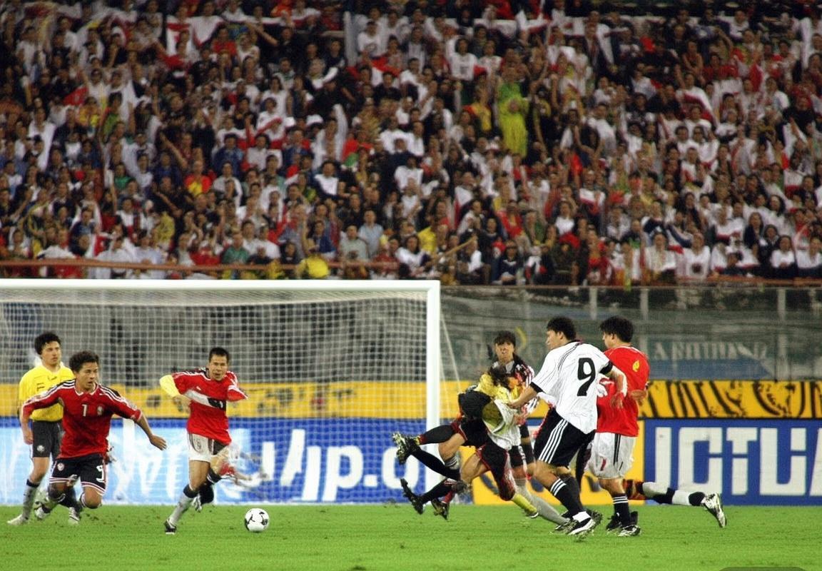 2002世界杯韩德半决赛：激情对决与经典瞬间回顾(图3)