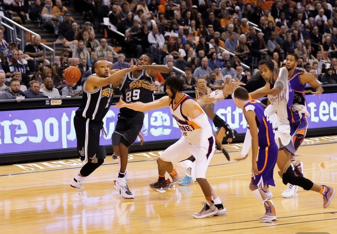 12月12日NBA焦点战：马刺VS太阳巅峰对决精彩回顾(图3)